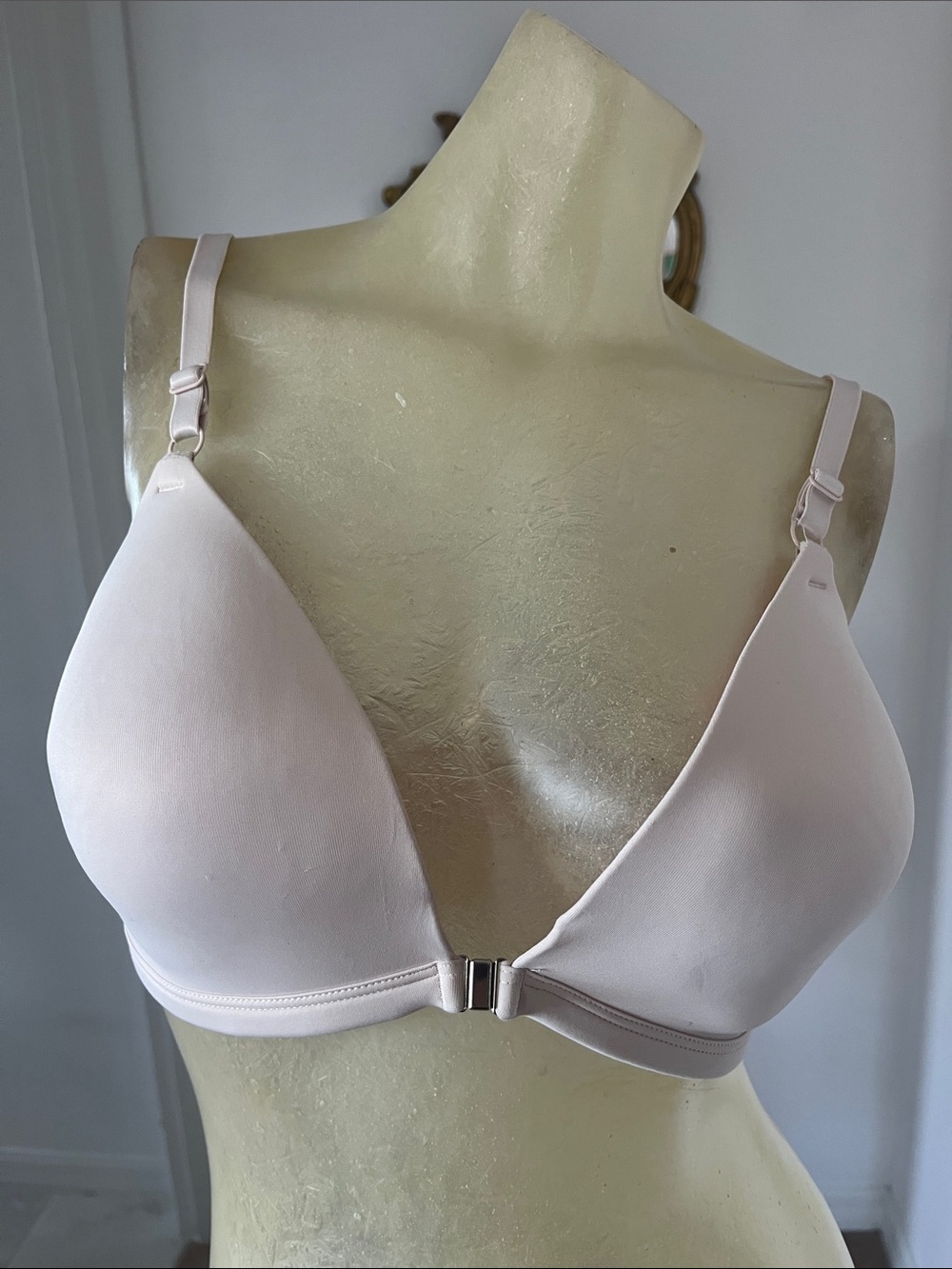 PINK Victoria's Secret Wear Everywhere Lightly Lined Wireless Bra